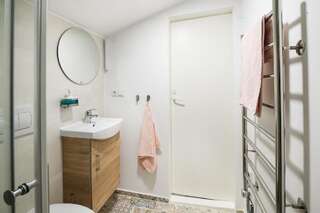 Апартаменты Cozy Studio Mansard Riga Old Town Aptartment, AC Рига Номер-студио-57